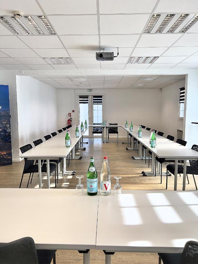 Kyriad Direct Reims Bezannes Bagian luar foto